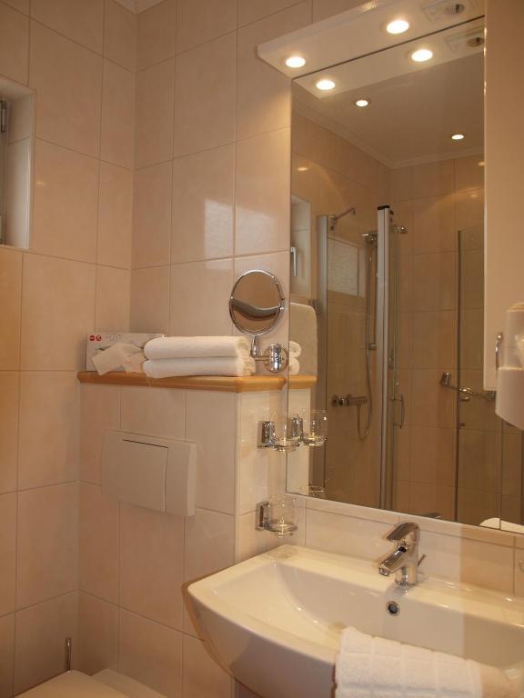 Hotel Garni Rheinpracht Kamp-Bornhofen Esterno foto
